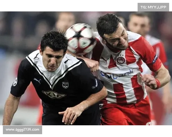 奥林匹亚科斯如何通过战术创新与深厚底蕴维持希腊联赛霸主地位