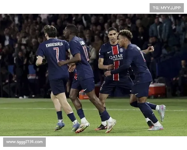 巴黎圣日耳曼面临的未来挑战及其可能的发展路径分析