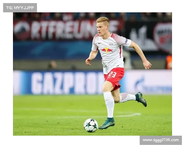 拜仁后卫在超级杯中的坚韧防守表现助力球队捍卫荣誉